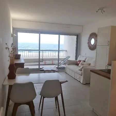 Studio Avec Terrasse En Bordure De *